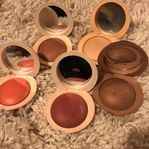 Too faced make up - Picture 2 of 2